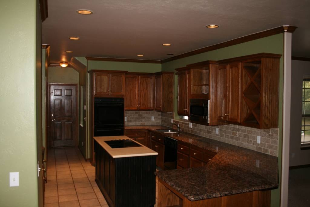 acorn-kitchen-oven-before