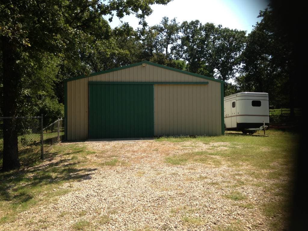 acorn-shop-before